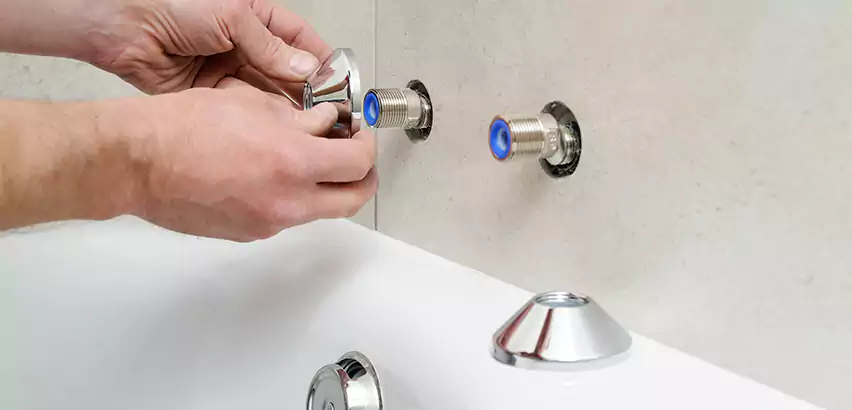 Bathtub Faucet Diverter Replacement in DeSoto